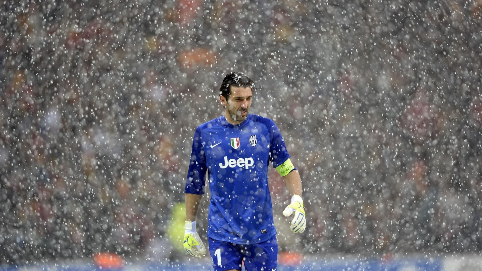 世体解析,伊纳西奥续约里斯本竞技,巴萨后防引援计划遇阻